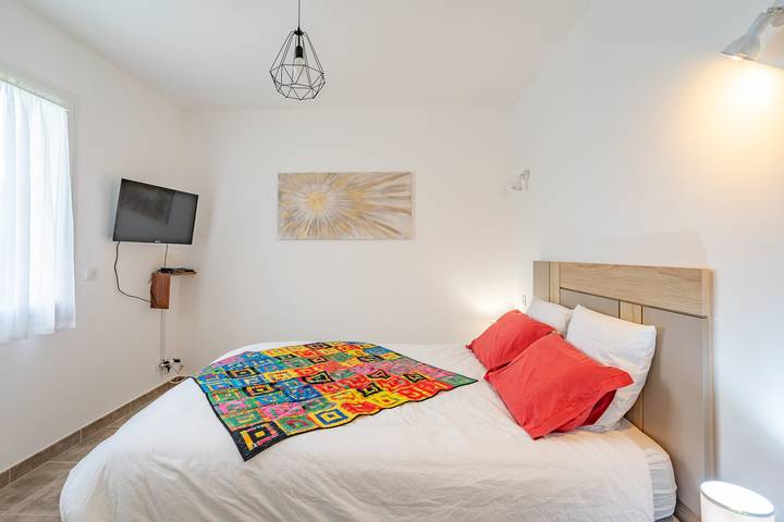 Chambre d’hôtes « M’m - Chambre » avec jardin privé et Wi-Fi in Le Gua, Côte de Beauté