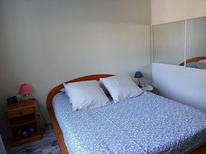 Gîte pour 2 personnes, avec vue ainsi que jardin et terrasse à Bonnac-la-Côte - 4