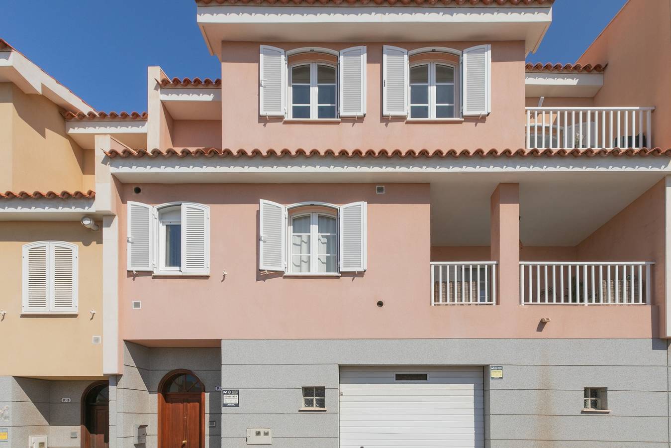 Ganze Wohnung, Ferienwohnung 'Sunny House' mit Meerblick, Balkon und Wlan in Santa Cruz de Tenerife, Ostküste von Teneriffa