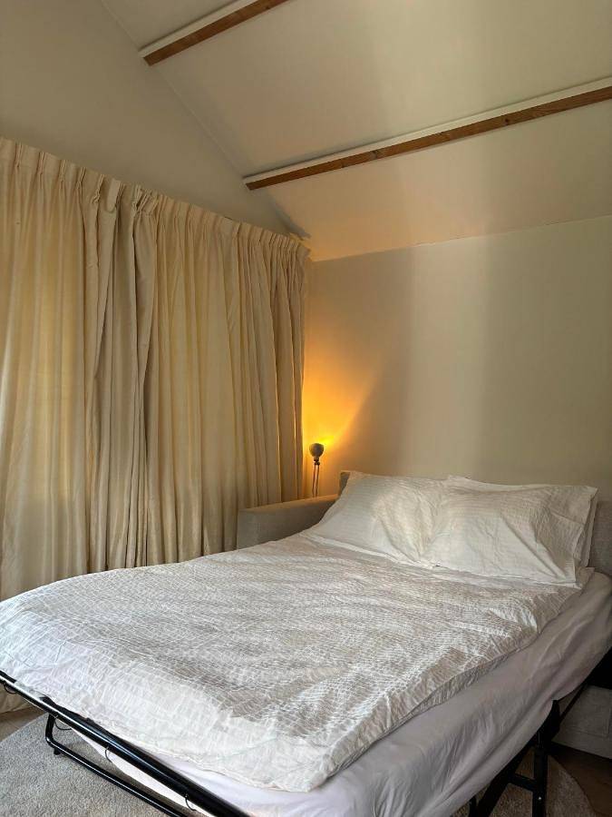 Chambre d’hôte pour 2 personnes, avec piscine ainsi que vue et jardin à Arnhem - 4