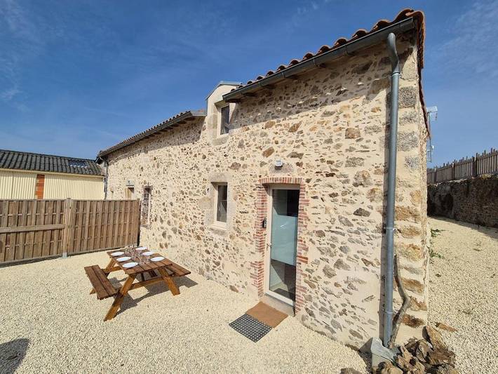 Gîte pour 8 personnes, avec terrasse à Saint-Michel-Mont-Mercure