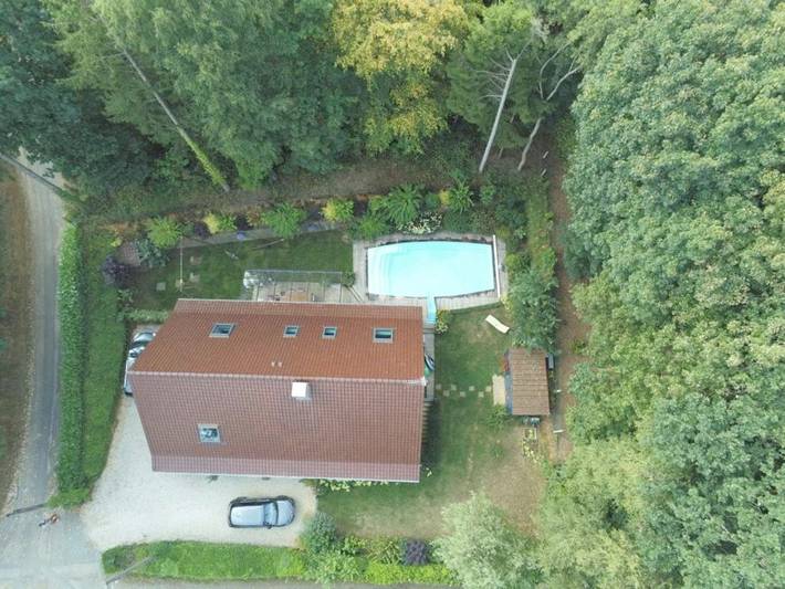 Location de vacances pour 4 personnes, avec piscine ainsi que vue et jardin à Godewaersvelde - 2