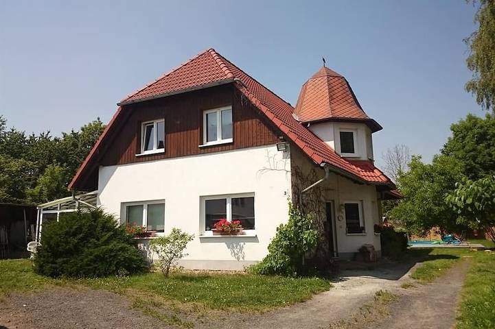 Ferienwohnung für 4 Personen, mit Terrasse und Pool