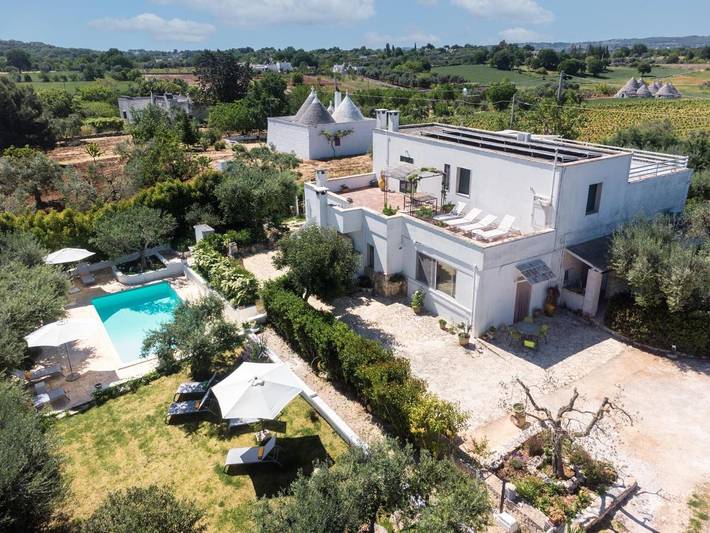 Chambre d’hôte pour 4 personnes, avec piscine ainsi que vue et jardin, animaux acceptés