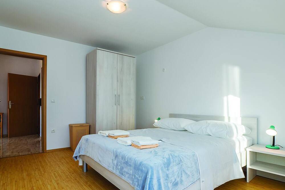Appartement entier, Nice apartment in Podstrana with house sea view in Podstrana, Split-Dalmatie