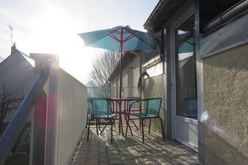 Gîte pour 3 personnes, avec terrasse à Saché