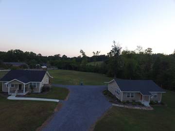 Log Cabin for 6 Guests in Lake Guntersville, Alabama, Picture 3