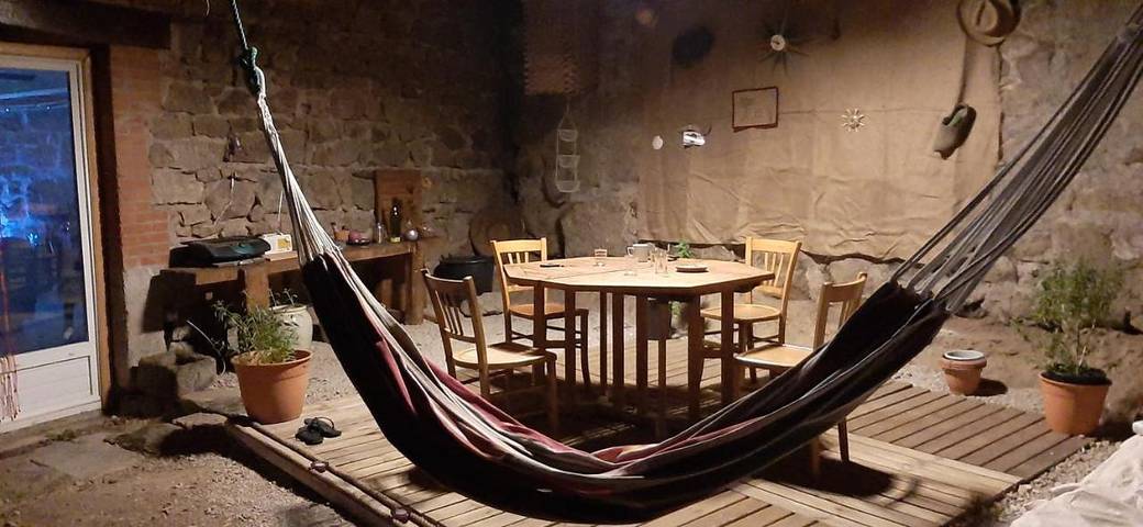 Location de vacances pour 4 personnes, avec terrasse, animaux acceptés dans Apinac