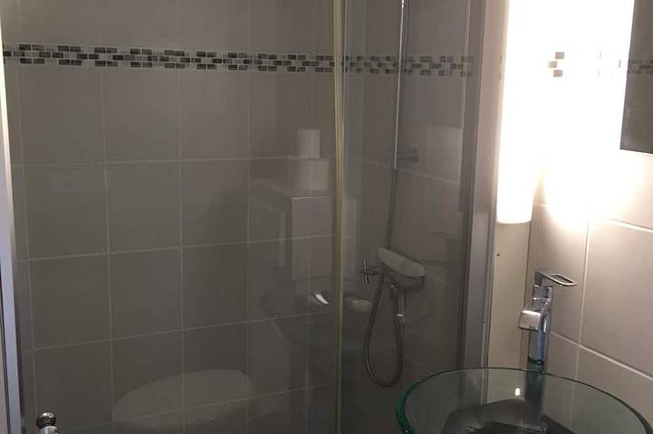 Gîte pour 4 personnes, avec Terrasse et Jardin à La Ballade de Pern - 4