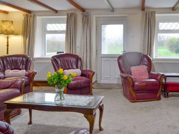 Holiday Home for 8 People in Swansea region, Photo 2