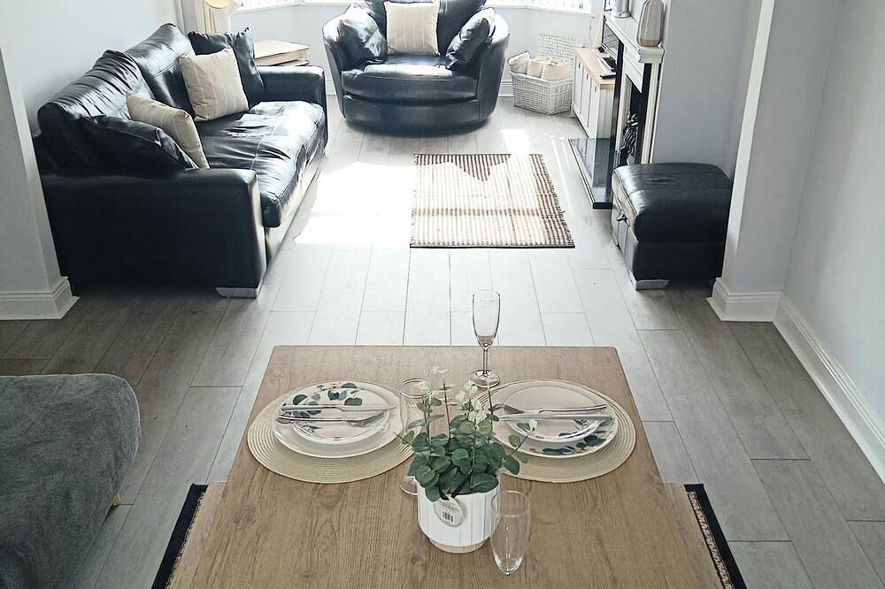 Renovated 3 bedroom House, 3 miles from city centre, Belfast City Hall. in Belfast, Condado de Antrim (Irlanda del Norte)