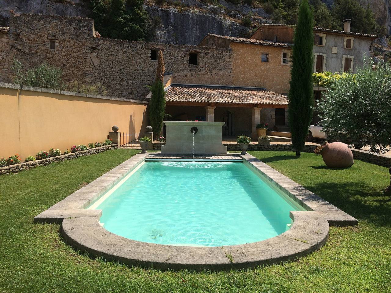 Casa vacanze 'Les Gîtes De Nanou' con Wi-Fi e aria condizionata in Lioux, Parco naturale regionale del Luberon