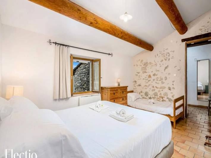 Gîte pour 7 personnes, avec jardin à Simiane-la-Rotonde - 3