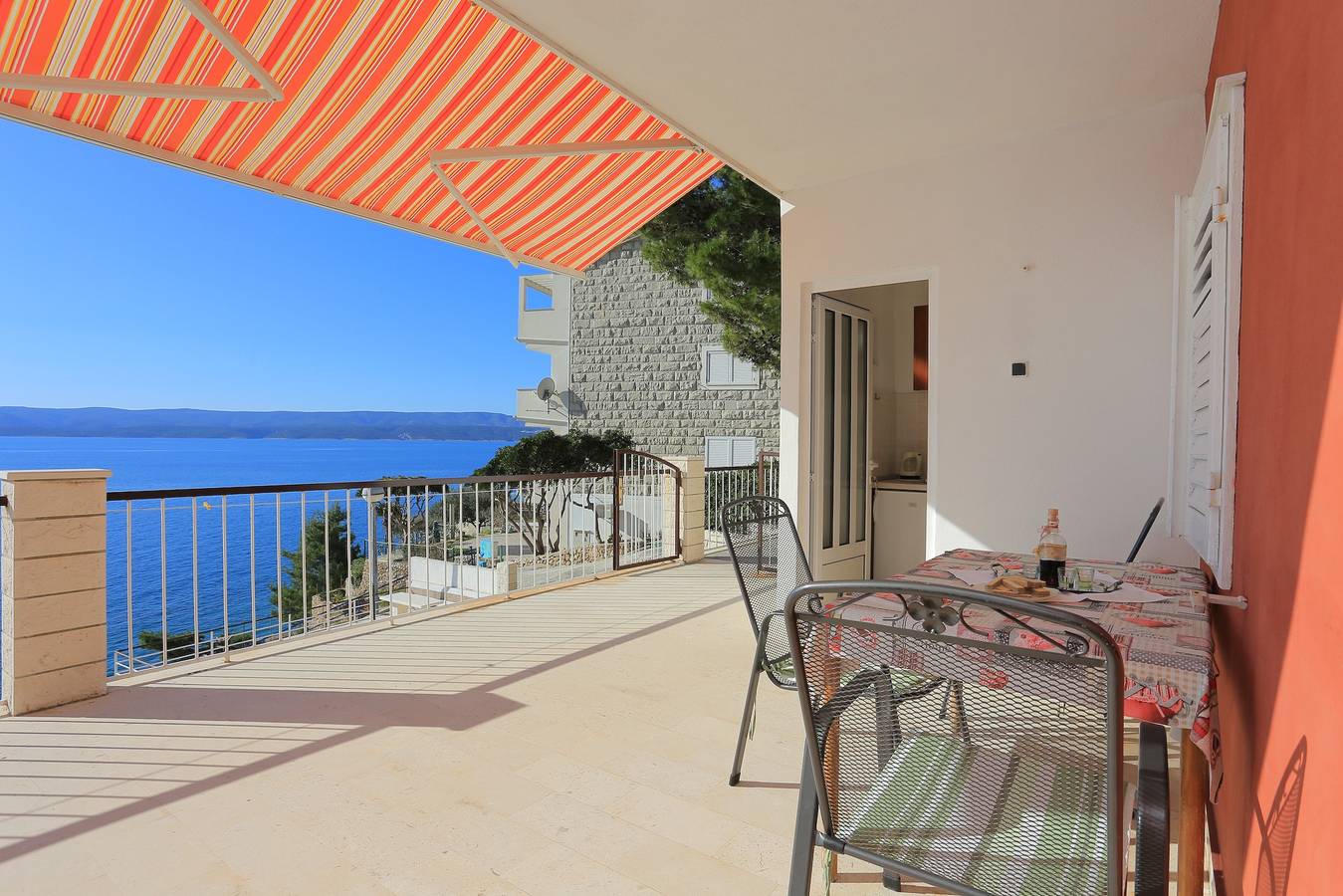 Entire apartment, Studio flat near beach Mimice, Omiš As-18149-a in Mimice, Split-Dalmatia