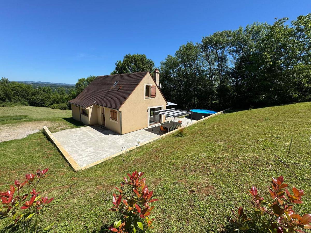 Four-Bedroom House in Béduer, Lot