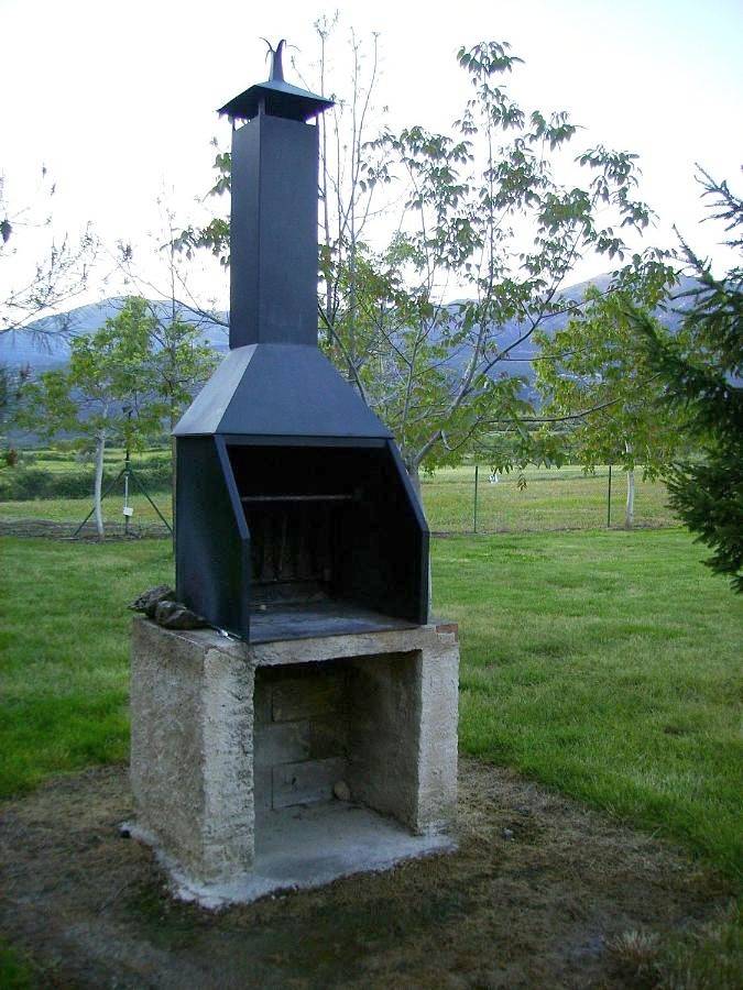 Camping Cañones de Guara y Formiga in Casbas de Huesca, Aragonese Pyrenees