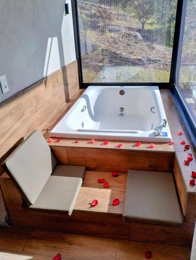 Villa pour 2 personnes, avec jardin et vue ainsi que vue sur le lac et piscine, animaux acceptés dans le Sud (Brésil)