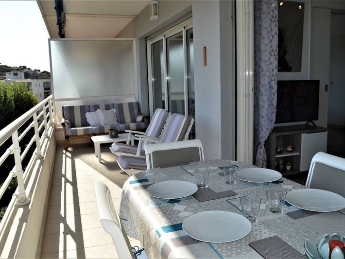 Gîte pour 4 personnes, avec piscine dans Office De Tourisme Cavalaire - 3