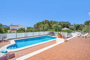 Villa in Es Mercadal, Menorcas Küste für 6 