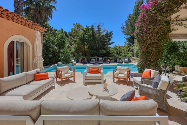 Maison de vacances pour 10 personnes, avec jardin ainsi que terrasse et piscine