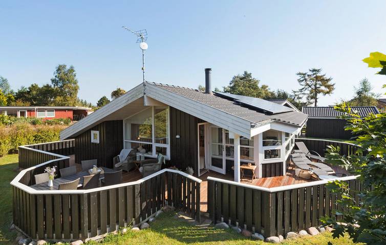 Ferienhaus für 8 Personen mit Terrasse in Ebeltoft (Stadt), Ebeltoft