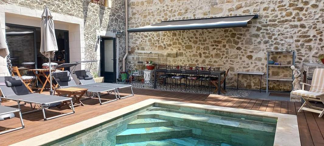 Gîte pour 2 personnes, avec terrasse et piscine à Le Pouget - 2