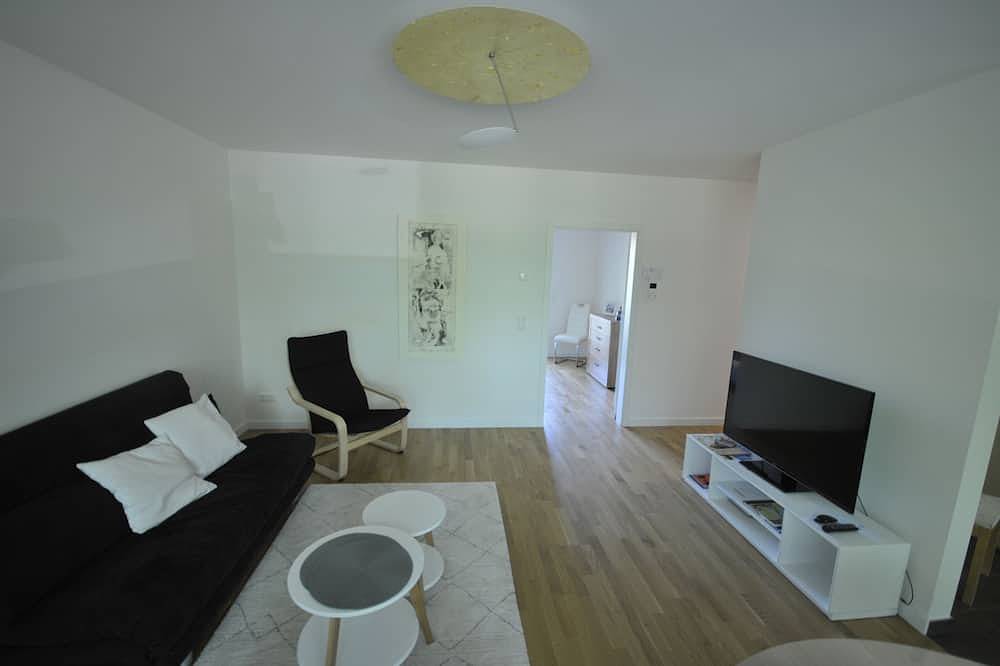 Ganze Wohnung, Citynahe Ferienwohnung am Park mit Pkw- und Fahrräder-Stellplatz in Schwerin, Schweriner See