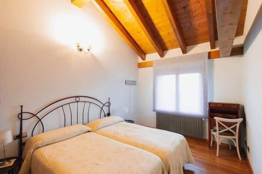 Casa Duc - L'Orri del Pallars in Sort, Catalan Pyrenees