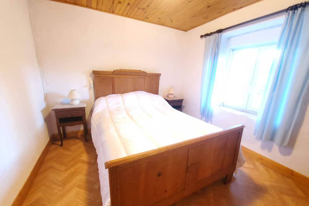 Maison De Campagne Rustique in Chambon-sur-Lac, Regionaal natuurpark van de vulkanen van de Auvergne