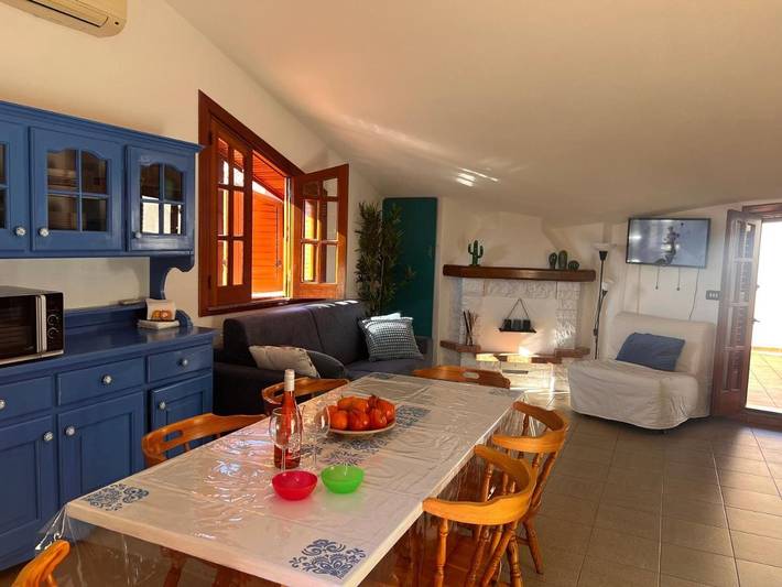 Appartamento per 5 persone, con Balcone e Terrazza nonché Panorama a Nizza di Sicilia