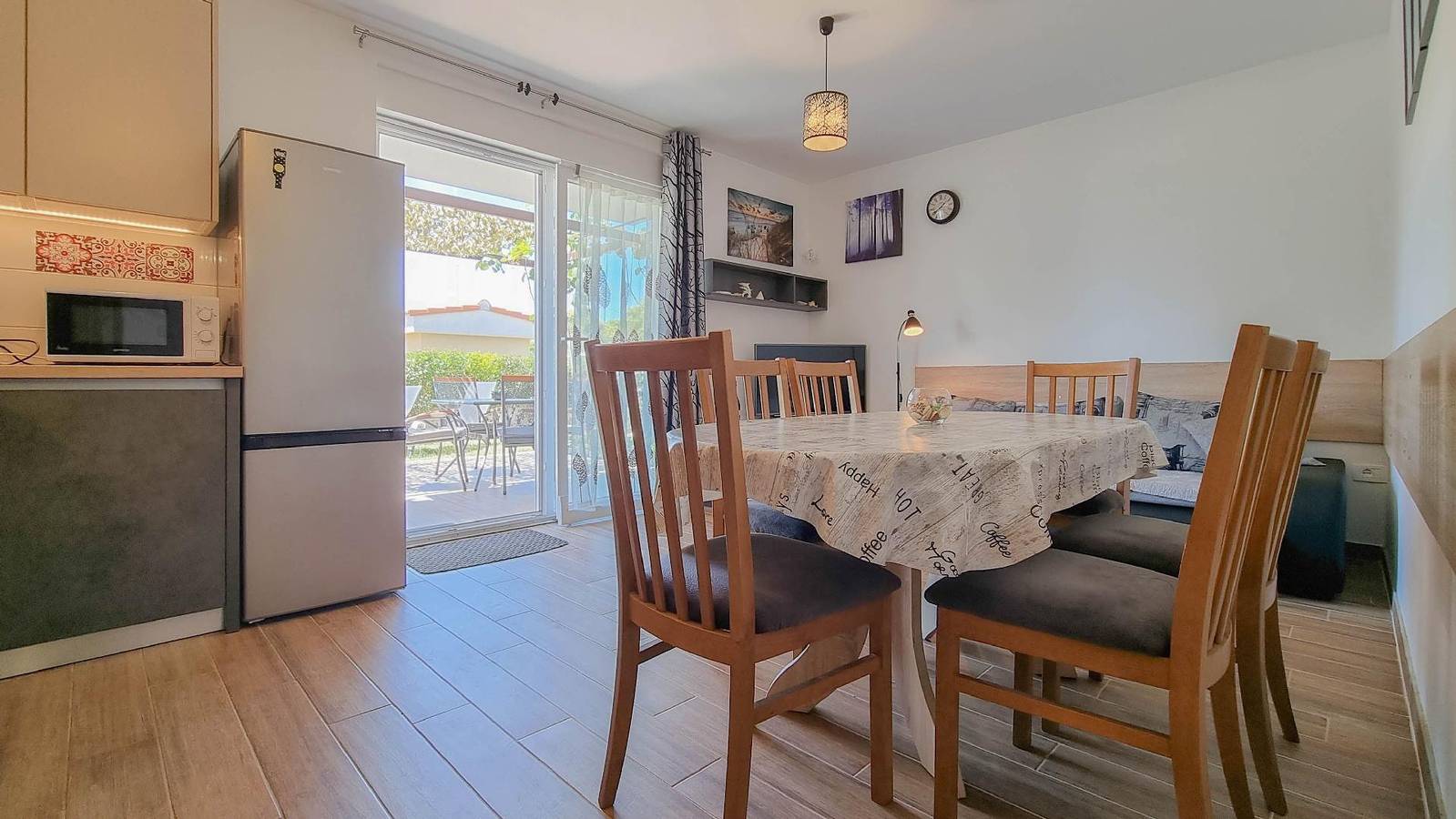Ganze Ferienwohnung, Antonio - Apartment mit Terrasse für 4-5 Personen in Umag, Umag und Umgebung