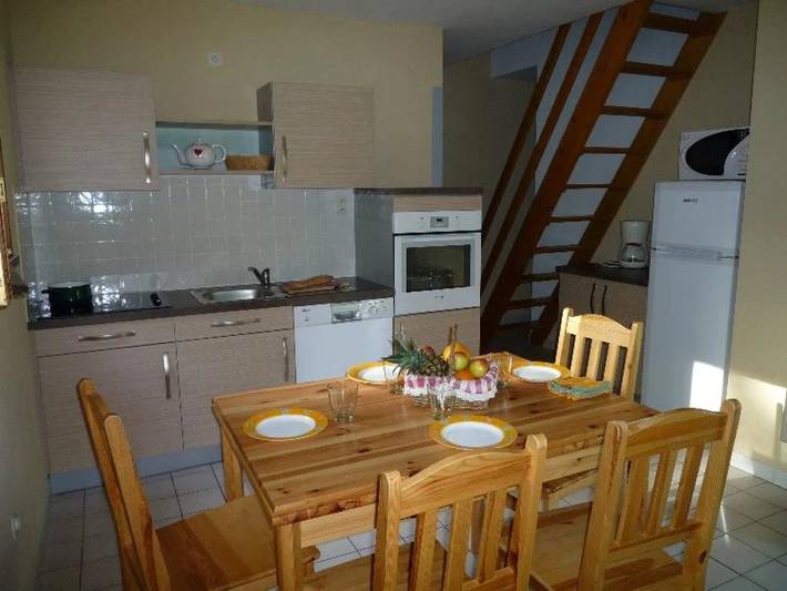 Location de vacances pour 6 personnes, avec bassin pour enfant et piscine ainsi que sauna et jacuzzi à Saint-Sozy - 2