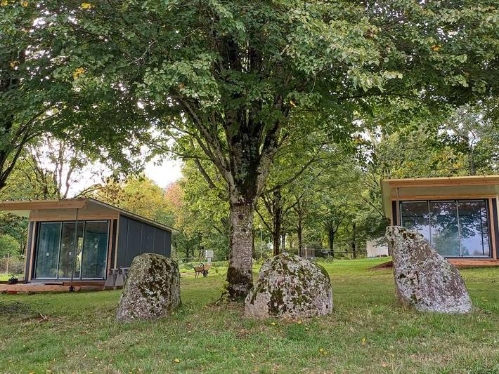 Location de vacances pour 4 personnes, avec jardin ainsi que vue sur le lac et vue à Sénergues - 2