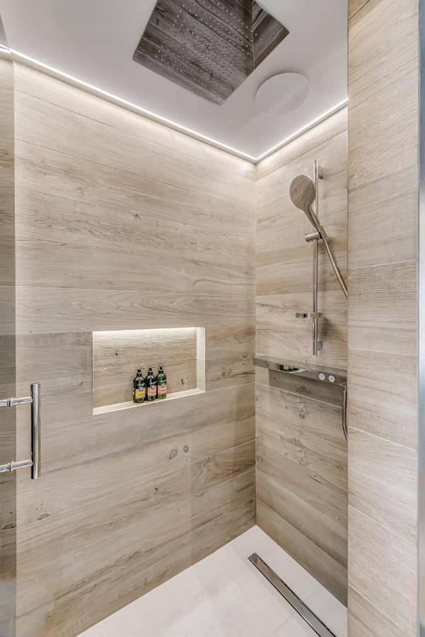 Cottage pour 6 personnes, avec sauna ainsi que jacuzzi et balcon