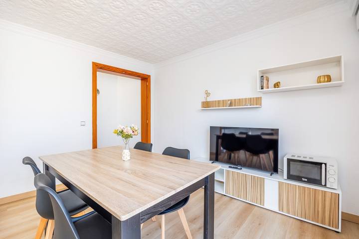 Apartamento entero, Apartamento "Felipe 1-6"  con piscina compartida y Wi-Fi ( tasas turisticas incluidas) in Cala d'Or, Santanyí