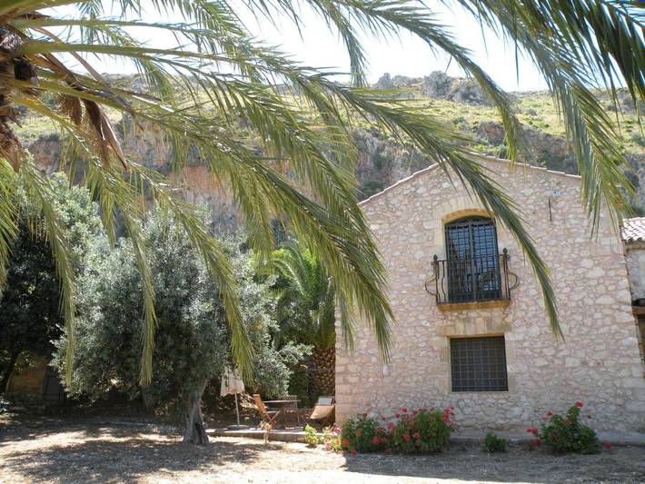 Location de vacances pour 3 personnes, avec terrasse et jardin à Scopello - 3