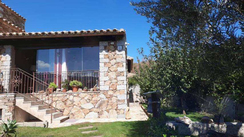 Gîte pour 4 personnes, avec jardin et jacuzzi à Castiadas - 3