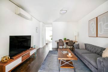 Vacation Rental for 6 Guests in Manhattan, New York City, Picture 2