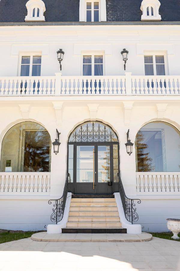 Hôtel pour 2 personnes, avec vue ainsi que piscine et jardin dans Merey (Évreux) - 4