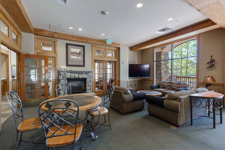 Ferienwohnung für 8 Personen, mit Pool und Whirlpool sowie Balkon - 1