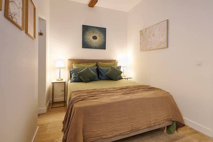 Entire apartment, Cozy flat, Halles view, Ac Â· Myloctravel in Béziers, Mediterranean Coast (France)