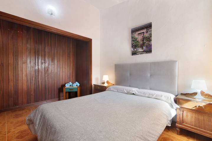 Casa rural para 4 personas, con jardín en Vega de San Mateo