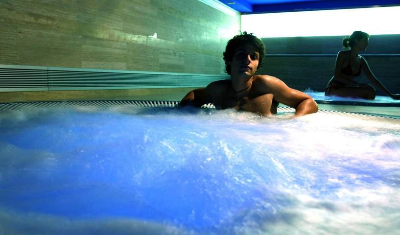 Hôtel pour 2 personnes, avec terrasse ainsi que sauna et jacuzzi à Archena - 4