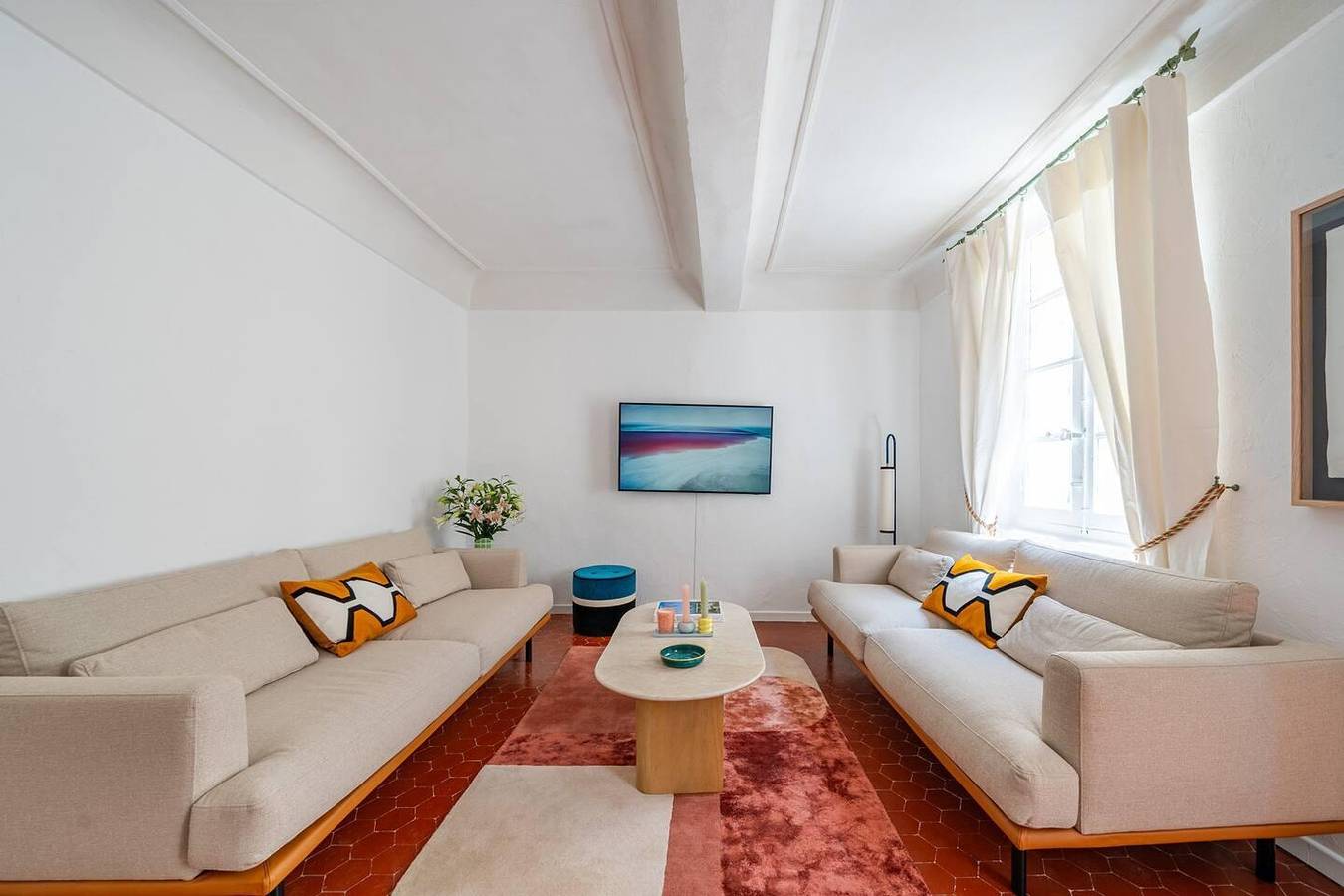 Appartement entier, Le Bernardin Duplex - Proche Place Nationale in Antibes, Région de Cannes