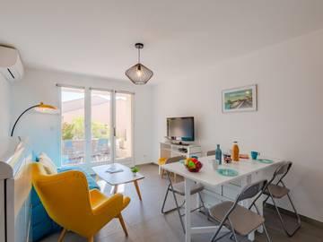 Gîte pour 4 personnes, avec jardin et terrasse dans Saint-Aygulf