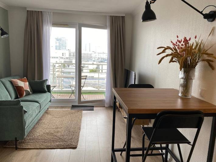 Gîte pour 4 personnes, avec jacuzzi et balcon dans Paris La Défense Arena - 3