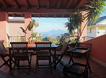 Ferienhaus für 4 Personen, mit Garten und Seeblick in Gardasee-Lombardei