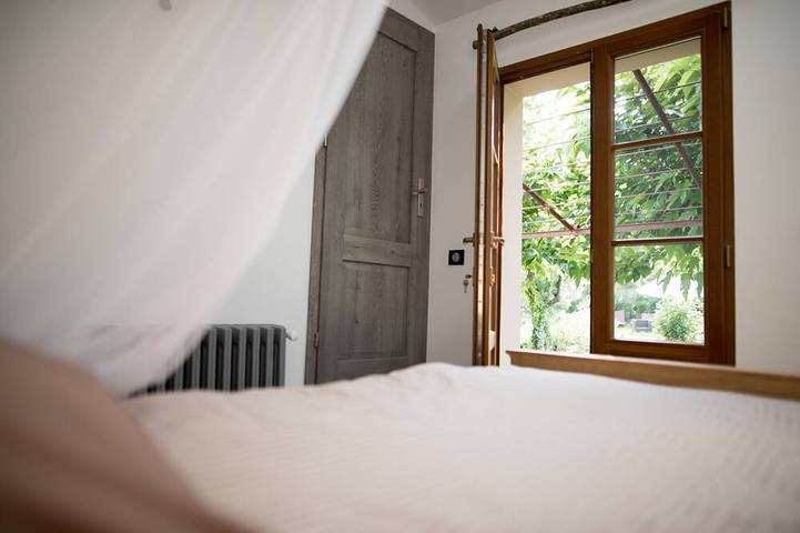 \"Jardin\" Room – Simple B&B luxury with your own private terrace in Fayence, Région de Draguignan