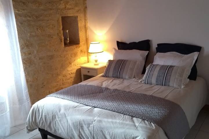 Location de vacances pour 10 personnes, avec piscine et jardin à Salignac-Eyvigues - 3