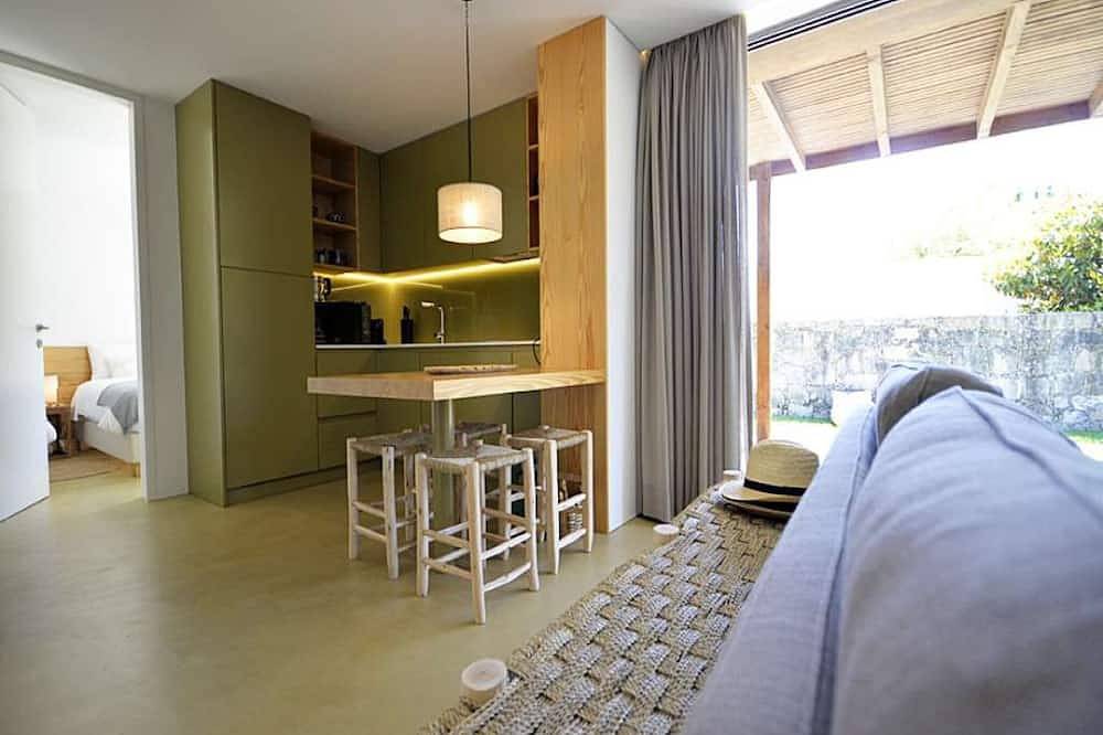 Beautiful Caminha Villa | 2 Bedrooms | Villa Sandover | Private Pool in Moledo, Distrito de Viana do Castelo